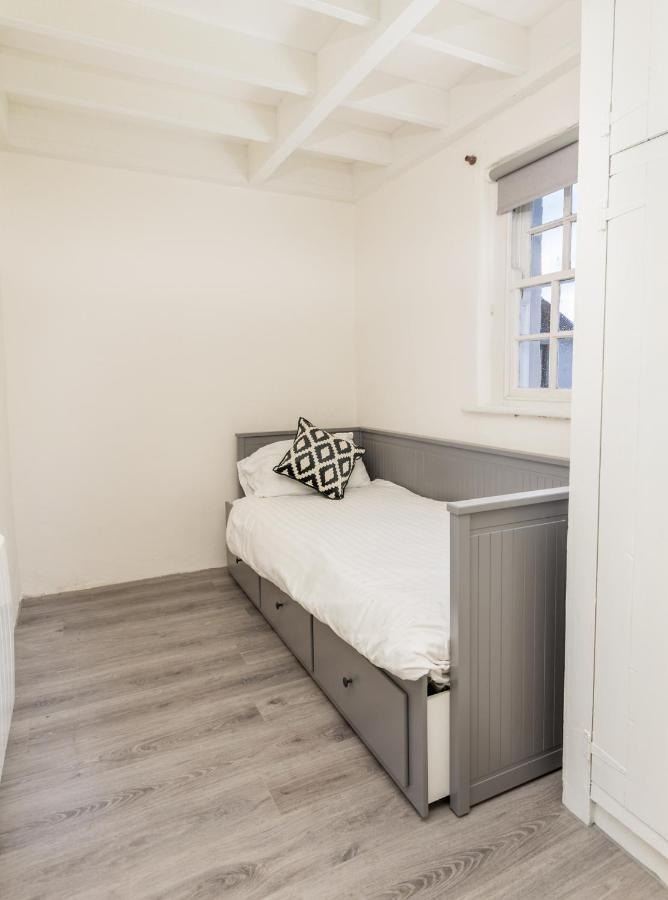 Fern Cottage Killinaboy ภายนอก รูปภาพ